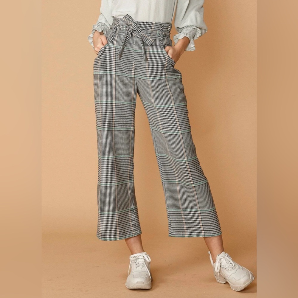 Konus plaid pants with matching fabric tie belt